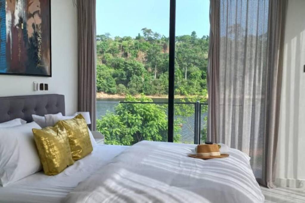 Vista Lakeside Villas Akosombo Ngoại thất bức ảnh